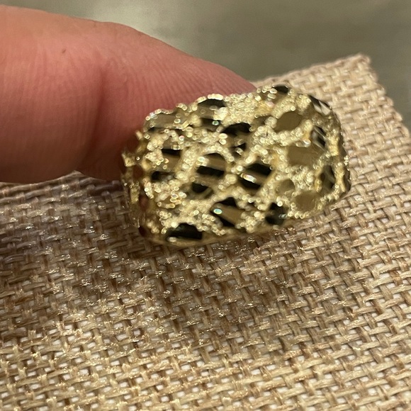 Brand New 10K Real Gold Square Nugget Ring - Picture 17 of 17